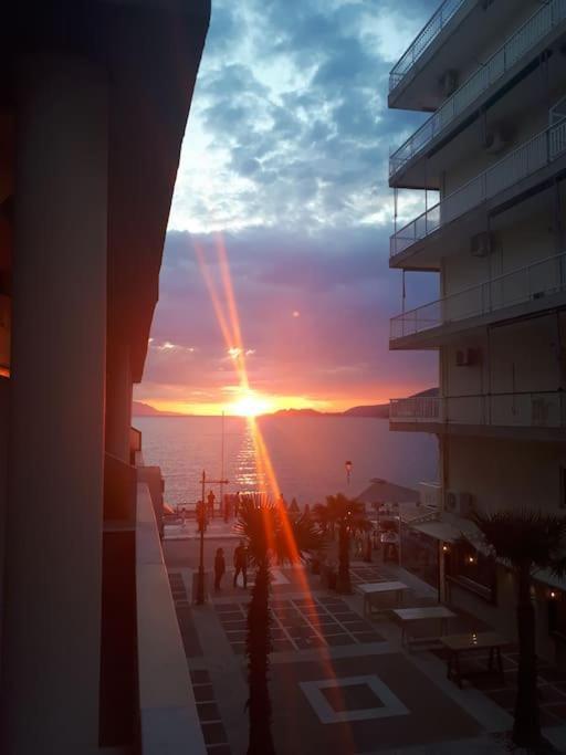 Seaside Family Apartment Loutraki Екстер'єр фото